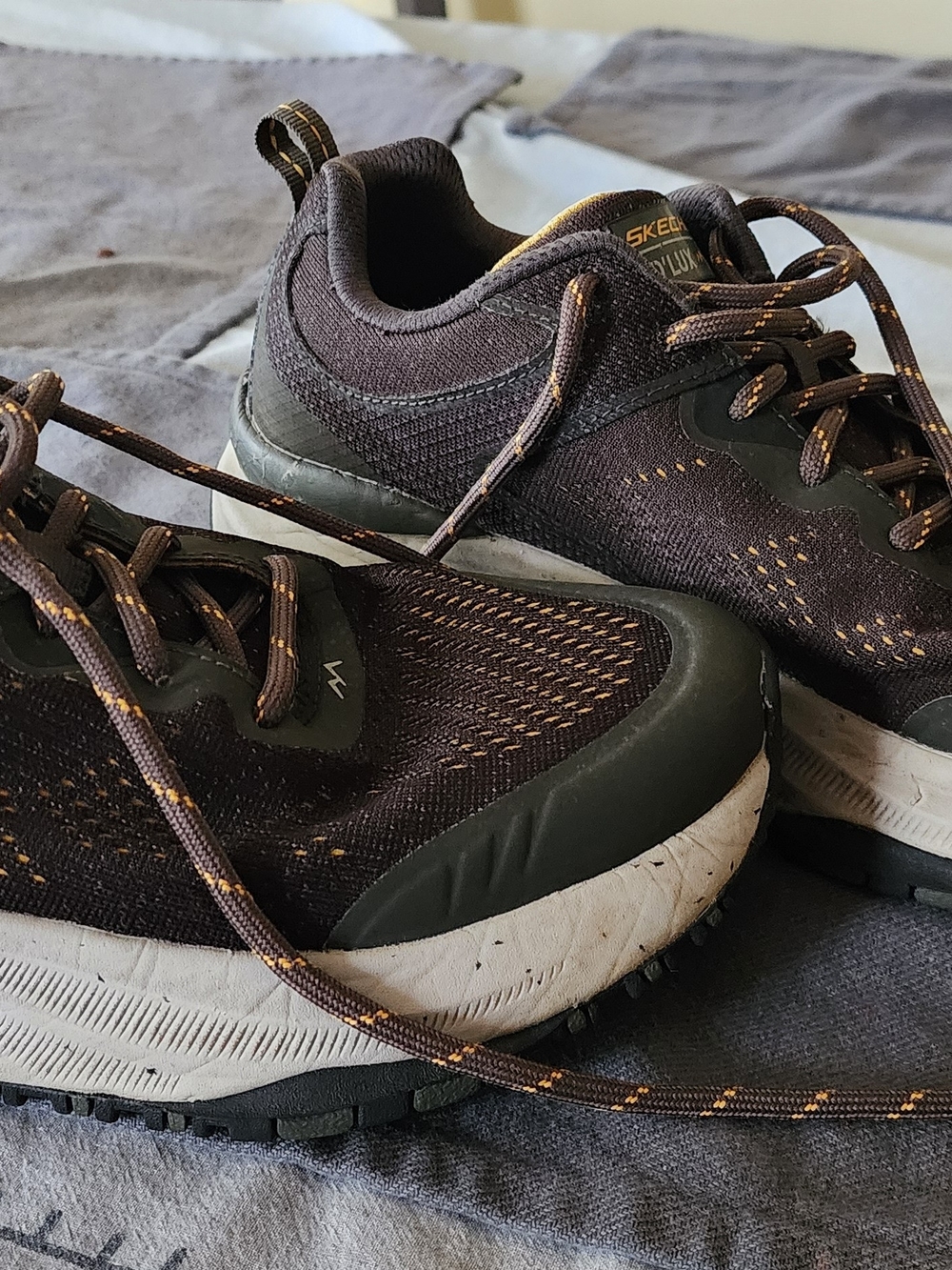 Skechers Men’s Brown Athletic Lace-Up Sneakers